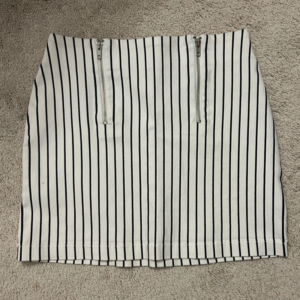 Forever 21 Black and White Striped Mini Skirt